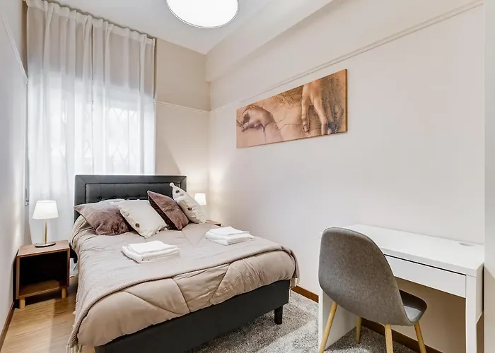 7 Min Dal Colosseo, Aria Condizionata, Smart Tv, 4 Pax Rom