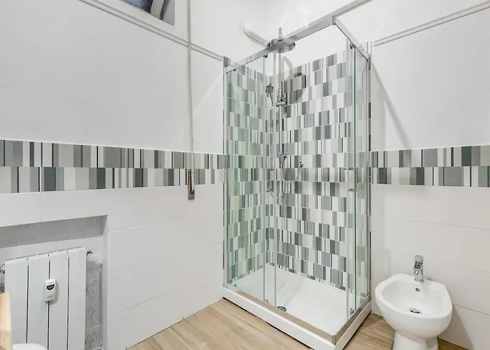 7 Min Dal Colosseo, Aria Condizionata, Smart Tv, 4 Pax Roma